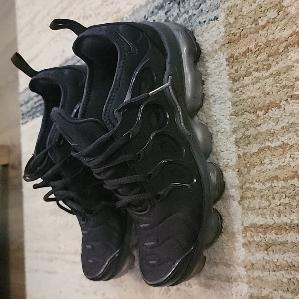 Women's Nike Air Max plus size 7.5
